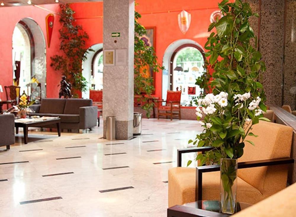 圣胡安德洛斯雷耶斯酒店 托萊多 外观 照片
